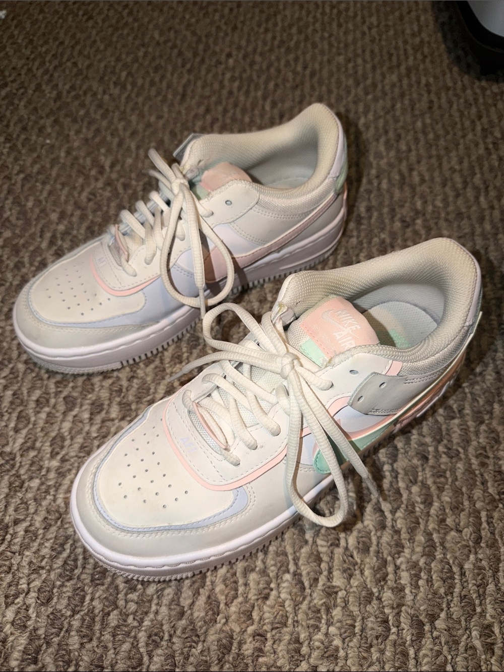 Nike Low-Top Sneakers in White with Pastel Pink & Mint Accents